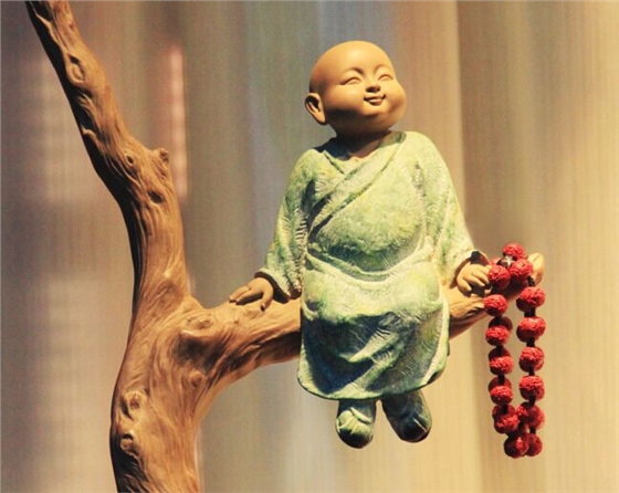 節(jié)能降耗，從油氣潤滑開始。近三年，煙臺華順油氣潤滑設備公司為國內(nèi)的200多個企業(yè)提供了500余套具有自主知識產(chǎn)權(quán)的油氣集中潤滑系統(tǒng)。這些設備的安裝與使用，不僅降低了設備潤滑油的消耗，提高了軸承的使用壽命，同時改善了客戶生產(chǎn)現(xiàn)場環(huán)境，投資回報率100%以上，受到了客戶的一致好評