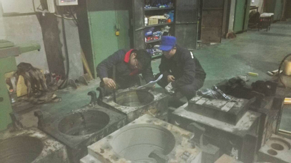 煙臺(tái)華順公司13年來專項(xiàng)致力于油氣集中潤(rùn)滑技術(shù)的應(yīng)用和推廣。近三年的時(shí)間，已經(jīng)為國(guó)內(nèi)200多個(gè)企業(yè)提供了500余套具有自主知識(shí)產(chǎn)權(quán)的油氣集中潤(rùn)滑系統(tǒng)。華順公司可根據(jù)客戶的實(shí)際需求完成從現(xiàn)場(chǎng)調(diào)研、方案設(shè)計(jì)、產(chǎn)品生產(chǎn)制造、現(xiàn)場(chǎng)安裝到系統(tǒng)調(diào)試的整體交鑰匙工程