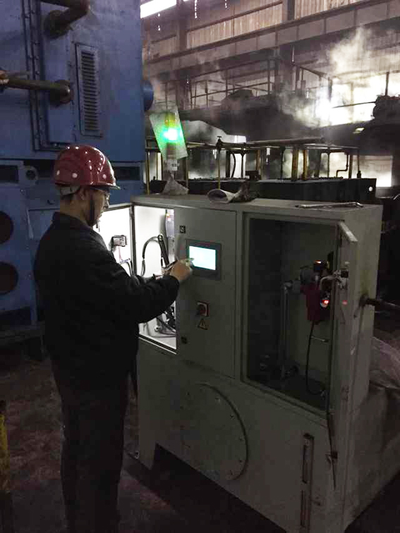 近三年的時(shí)間，煙臺(tái)華順油氣潤(rùn)滑設(shè)備已經(jīng)為國(guó)內(nèi)200多個(gè)企業(yè)提供了500余套具有自主知識(shí)產(chǎn)權(quán)的油氣集中潤(rùn)滑系統(tǒng)。華順油氣潤(rùn)滑公司可根據(jù)客戶的實(shí)際需求完成從現(xiàn)場(chǎng)調(diào)研、方案設(shè)計(jì)、產(chǎn)品生產(chǎn)制造、現(xiàn)場(chǎng)安裝到系統(tǒng)調(diào)試的整體交鑰匙工程，對(duì)煙臺(tái)華順油氣潤(rùn)滑設(shè)備公司提供的油氣集中潤(rùn)滑系統(tǒng)提供終身的售后設(shè)備維修和技術(shù)支持服務(wù)