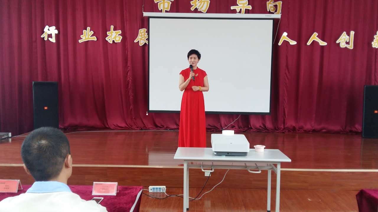 創(chuàng)新是源 質(zhì)量為本&mdash;煙臺華順油氣潤滑廠家迎來產(chǎn)品日