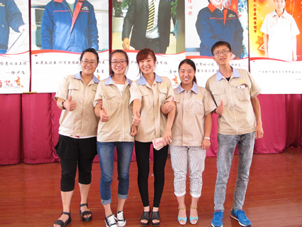 冠軍部門合影